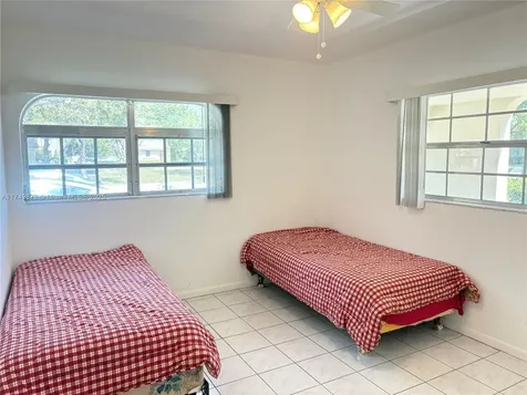 11260 SW 172nd Street Miami FL 33157