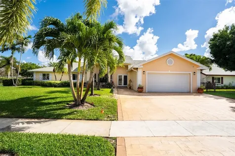311 NW 197th Avenue Pembroke Pines FL 33029