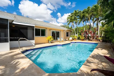 311 NW 197th Avenue Pembroke Pines FL 33029