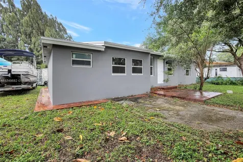 4381 SW 51st Street Dania Beach FL 33314