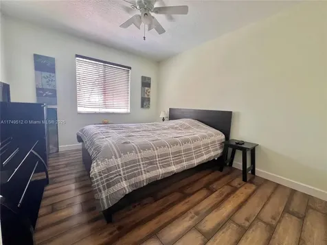 14026 S Cypress Cove Circle Davie FL 33325