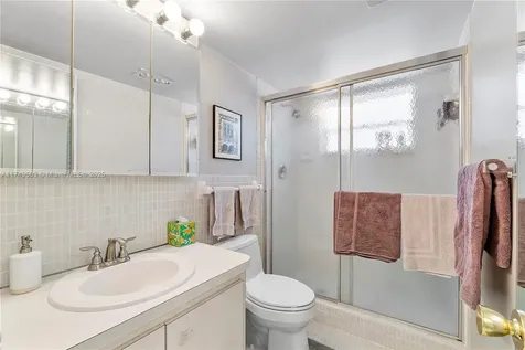 4800 Hillcrest Lane Hollywood FL 33021