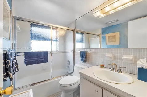 4800 Hillcrest Lane Hollywood FL 33021