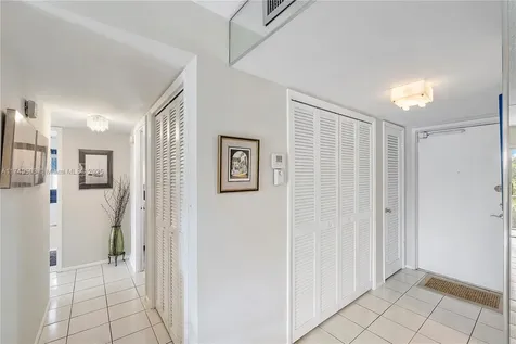 4800 Hillcrest Lane Hollywood FL 33021