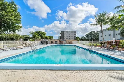 4800 Hillcrest Lane Hollywood FL 33021
