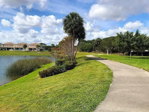 4800 Hillcrest Lane Hollywood FL 33021