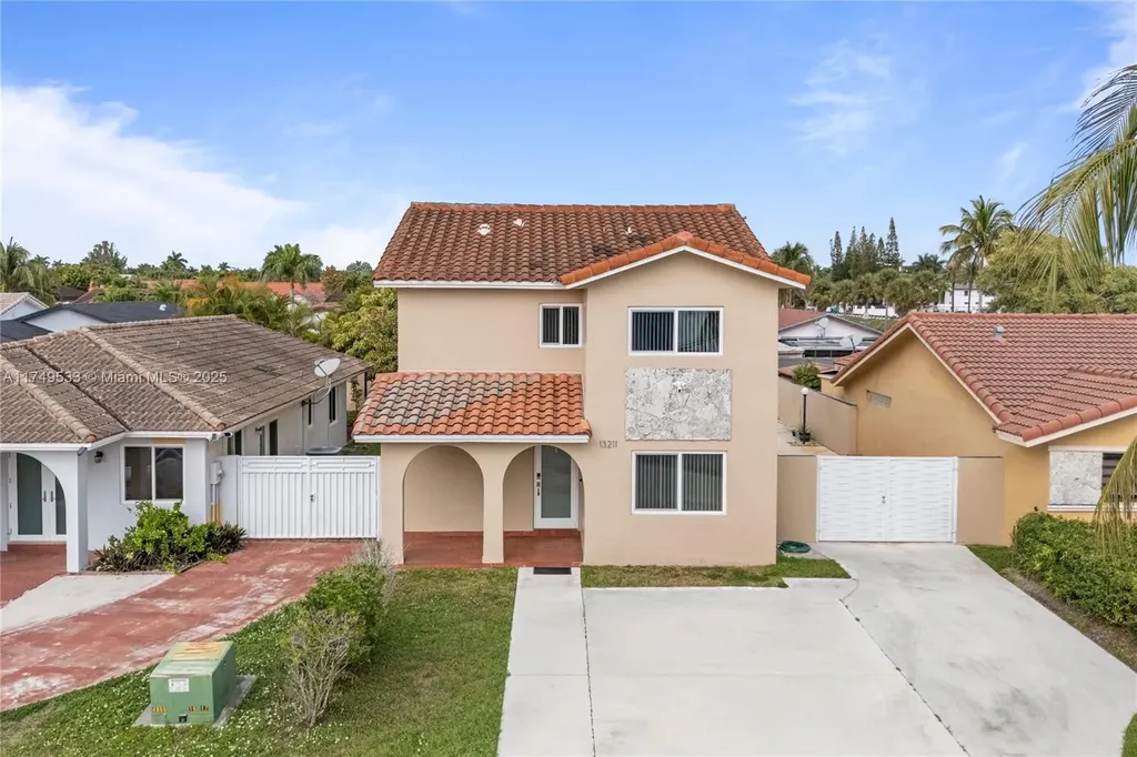 13211 SW 38th Terrace Miami FL 33175