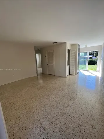 626 W 17th Street Hialeah FL 33010