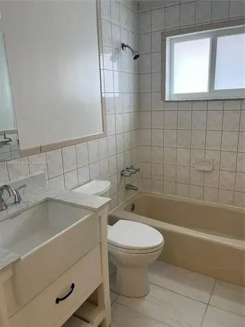 626 W 17th Street Hialeah FL 33010
