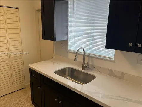 626 W 17th Street Hialeah FL 33010