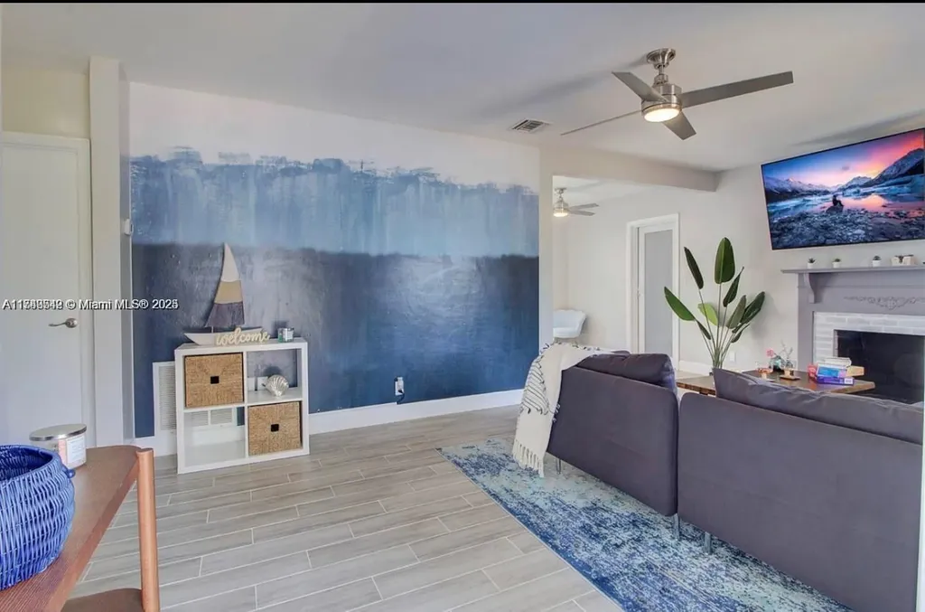 320 SW 11th Court Fort Lauderdale FL 33315