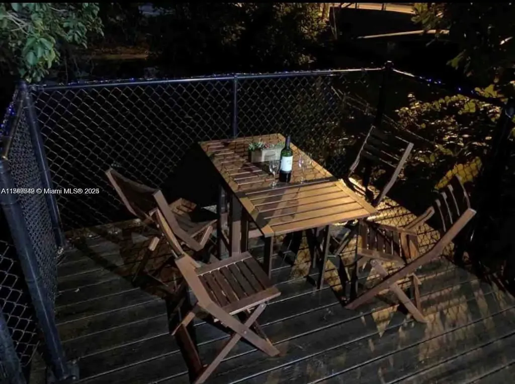 320 SW 11th Court Fort Lauderdale FL 33315