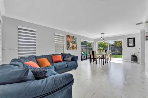 13998 SW 160th Terrace Miami FL 33177