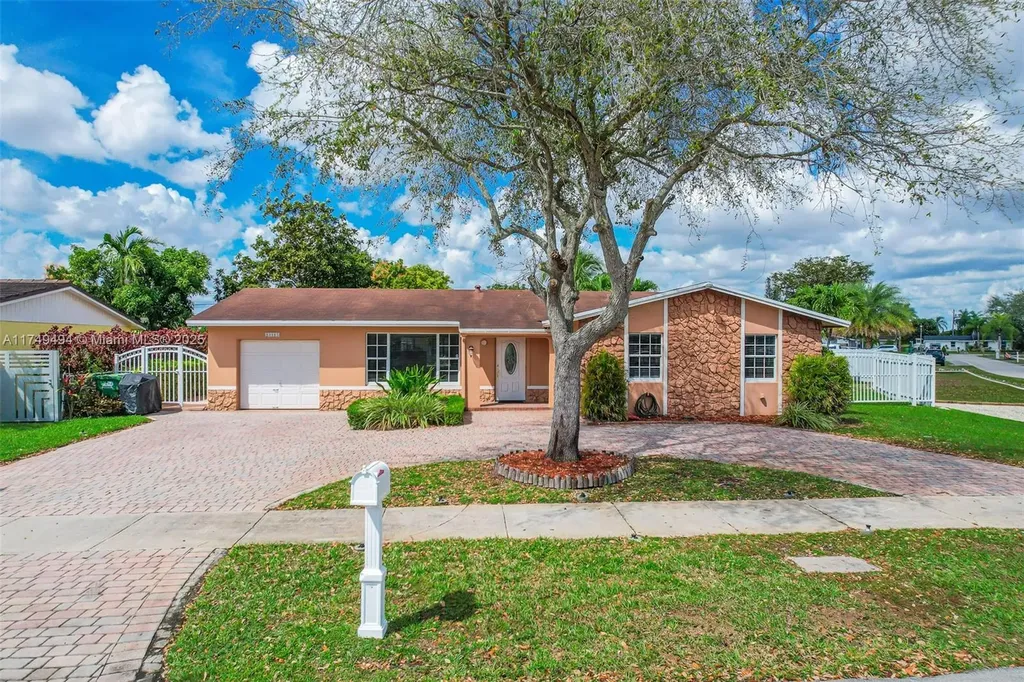 13415 SW 73rd Terrace Miami FL 33183