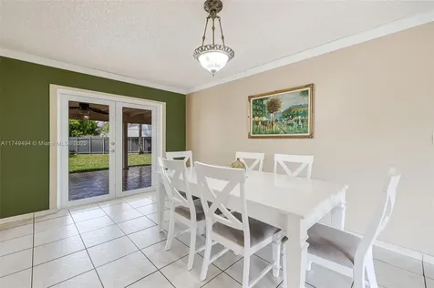 13415 SW 73rd Terrace Miami FL 33183