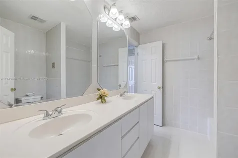 13415 SW 73rd Terrace Miami FL 33183