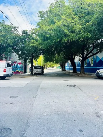 203 NW 35th Street Miami FL 33127