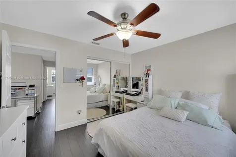 17416 NW 7th Street Pembroke Pines FL 33029