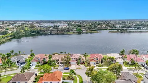 17416 NW 7th Street Pembroke Pines FL 33029