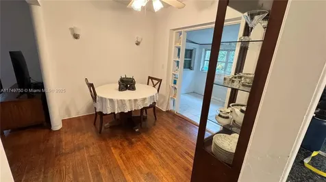 3660 SW 20th Street Miami FL 33145