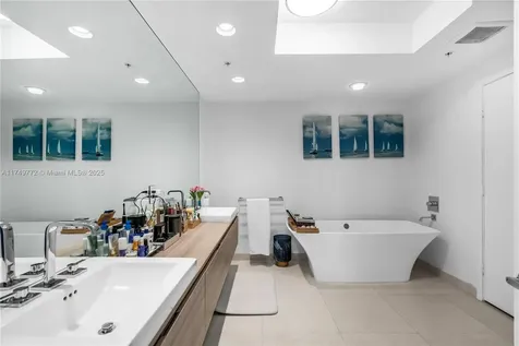 17111 Biscayne Boulevard North Miami Beach FL 33160