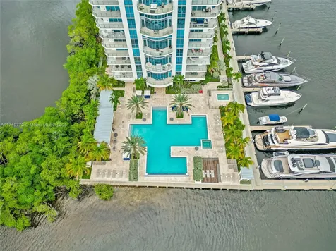 17111 Biscayne Boulevard North Miami Beach FL 33160