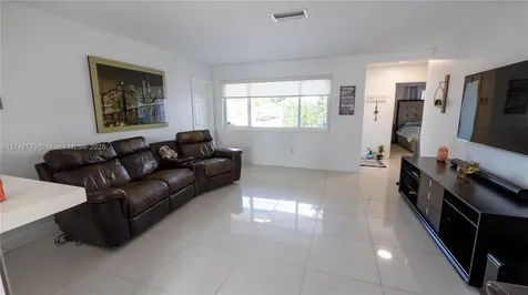 7310 Grant Court Hollywood FL 33024
