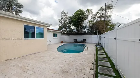 7310 Grant Court Hollywood FL 33024