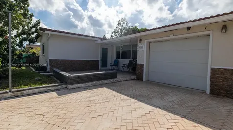 7310 Grant Court Hollywood FL 33024