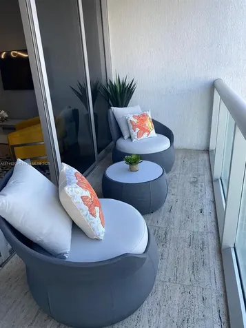 485 Brickell Avenue Miami FL 33131