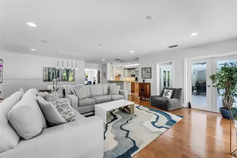14050 Farmer Road Palmetto Bay FL 33158