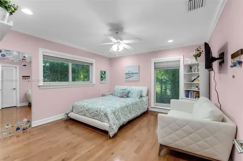 14050 Farmer Road Palmetto Bay FL 33158