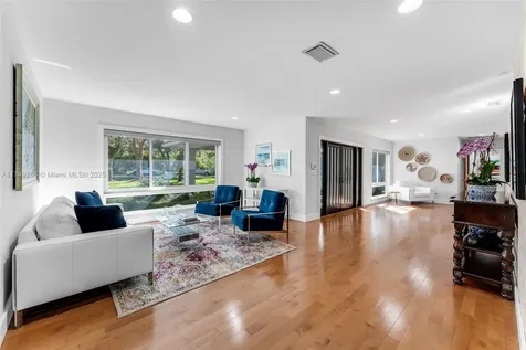 14050 Farmer Road Palmetto Bay FL 33158