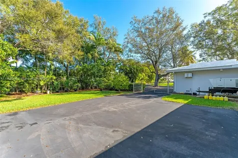 14050 Farmer Road Palmetto Bay FL 33158