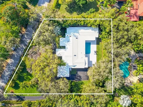 14050 Farmer Road Palmetto Bay FL 33158