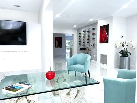 2935 SW 36th Avenue Miami FL 33133