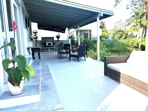 2935 SW 36th Avenue Miami FL 33133