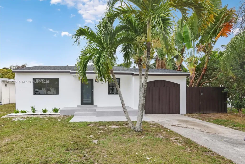 2824 Wiley Street Hollywood FL 33020