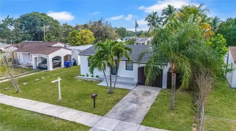 2824 Wiley Street Hollywood FL 33020