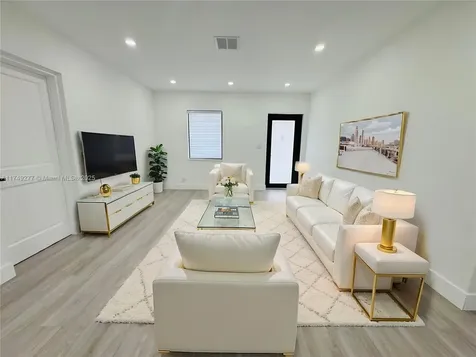 2824 Wiley Street Hollywood FL 33020