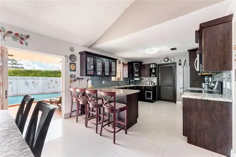 1001 NW 127th Place Miami FL 33182