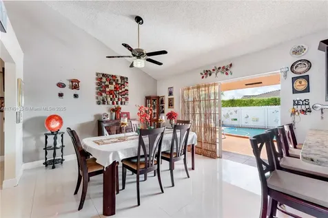 1001 NW 127th Place Miami FL 33182