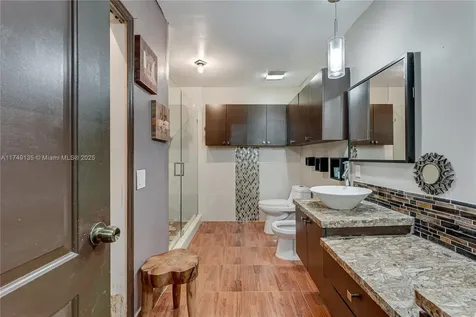 1001 NW 127th Place Miami FL 33182