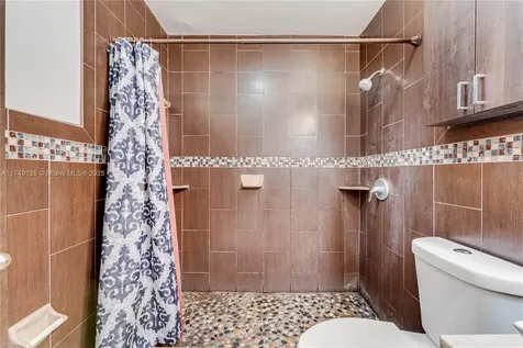 1001 NW 127th Place Miami FL 33182