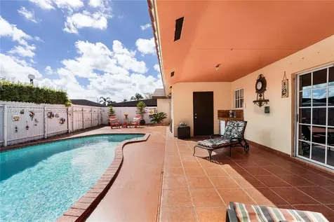 1001 NW 127th Place Miami FL 33182