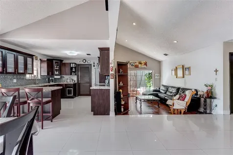 1001 NW 127th Place Miami FL 33182