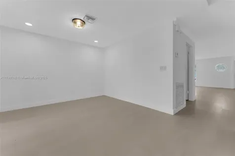 9745 NW 37th Street Sunrise FL 33351