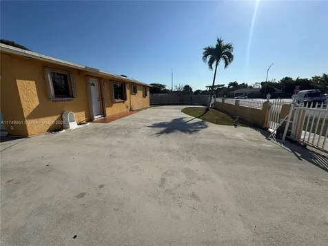 11715 SW 183rd Street Miami FL 33177