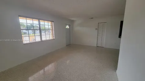 11715 SW 183rd Street Miami FL 33177