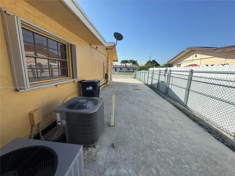 11715 SW 183rd Street Miami FL 33177